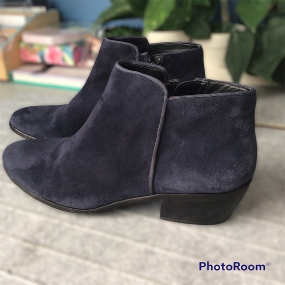 Sam Edelman Black Navy Blue Sued Women Booties Size 7 - Picture 4 of 10